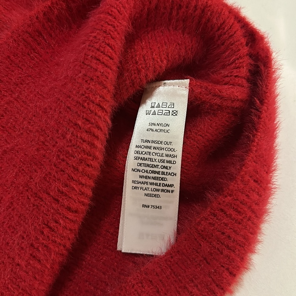 NWOT Sincerely Jules Red Fuzzy Turtleneck Sweater Size S - Picture 9 of 13